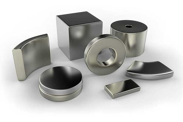1. different shapes of magnets-min.webp