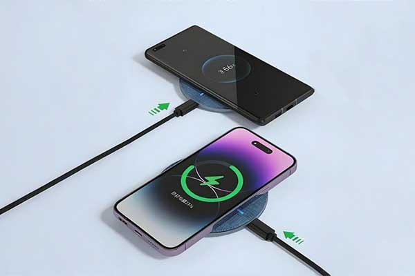 6. magsafe vs wireless charging-min.webp