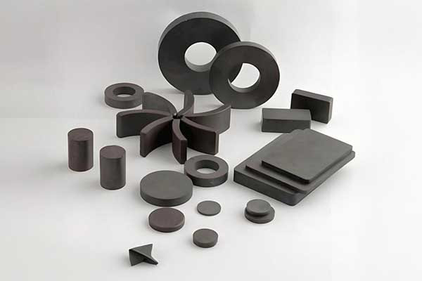 2. ferrite magnets and ceramic magnets-min.webp