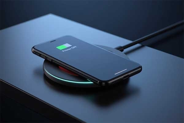 2. charging with power off for magnet-min.webp