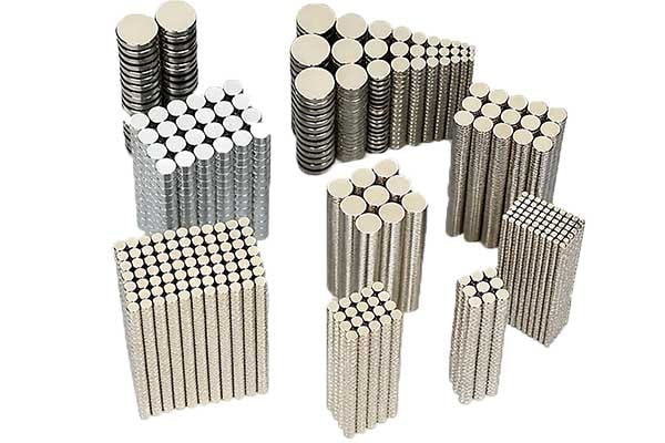 0. round magnets sticking-min.webp